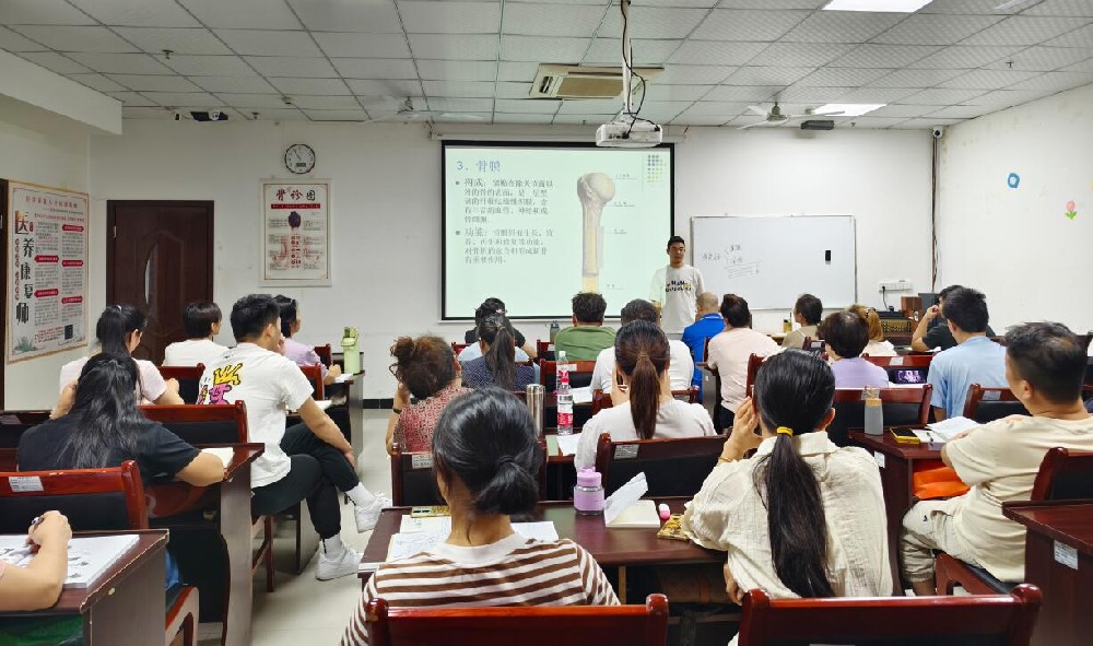 102期康复全科班今日开课——这是一个备受历届学员认可的康复技能培训班！